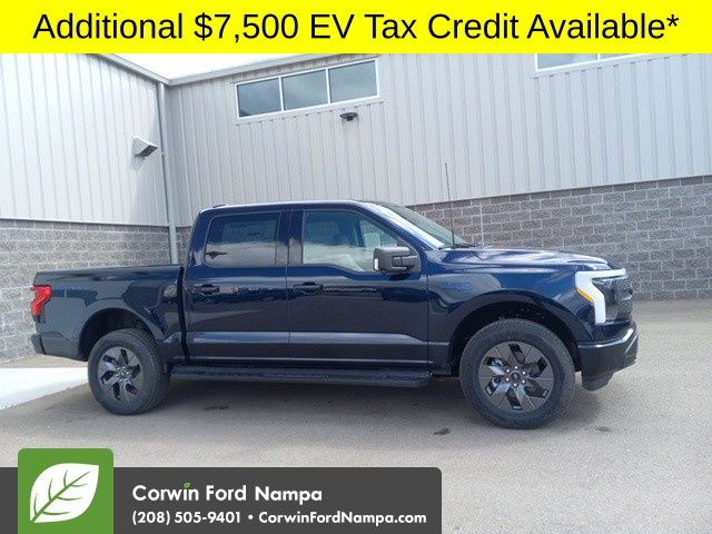 2025 Ford F-150 Lightning photo 2