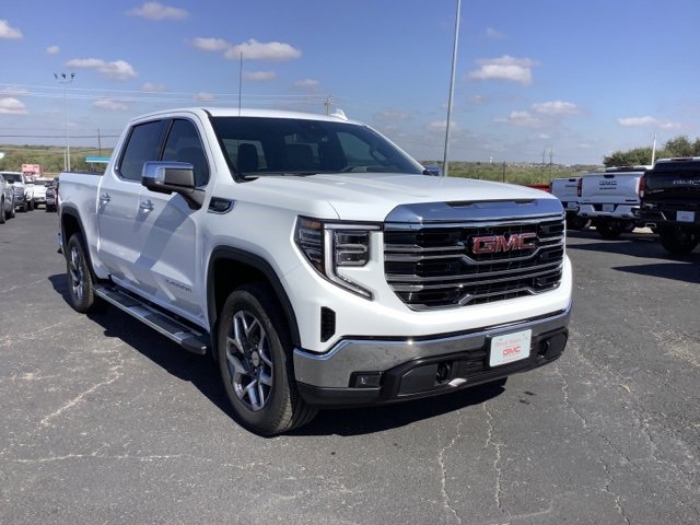 2026 GMC Sierra 1500 SLT's photo