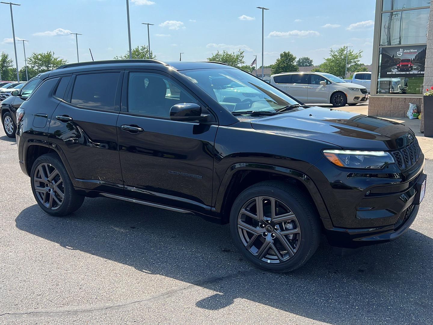 2025 Jeep Compass Limited photo 2