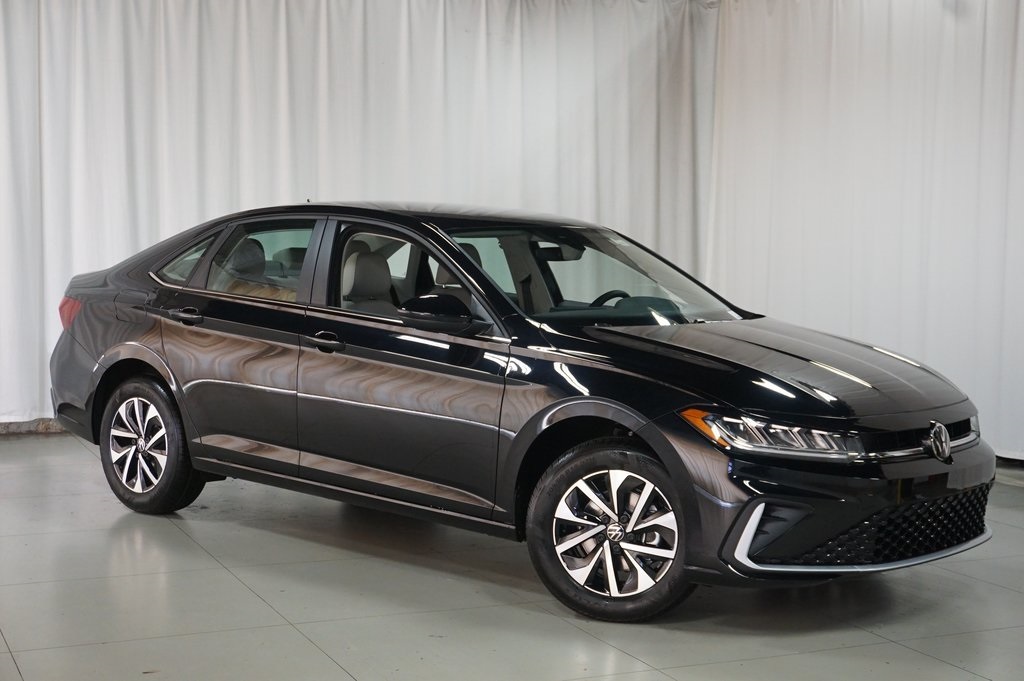 2026 Volkswagen Jetta 1.5T S photo 3