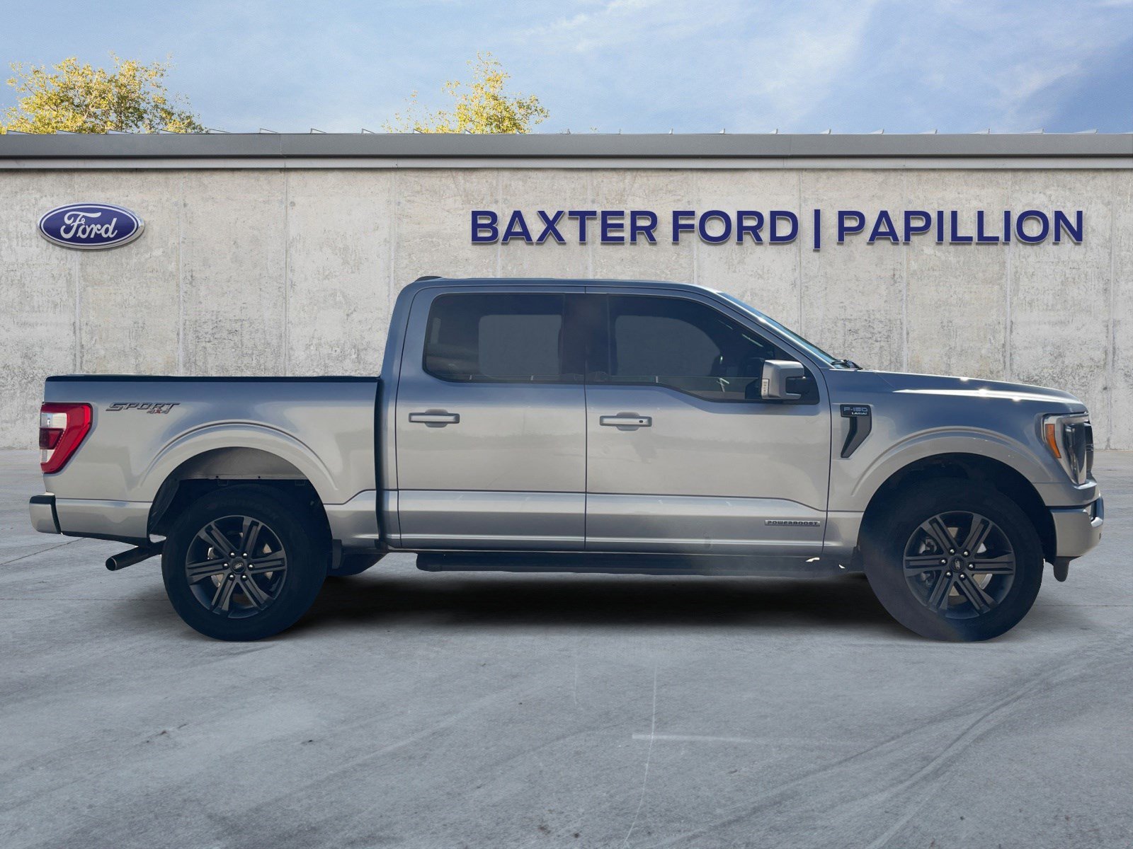 2023 Ford F-150 Lariat photo 6