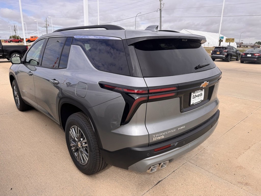2026 Chevrolet Traverse photo 5
