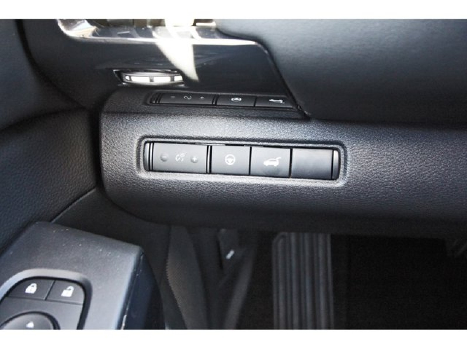 2025 Nissan Pathfinder SV White at Robbins Nissan