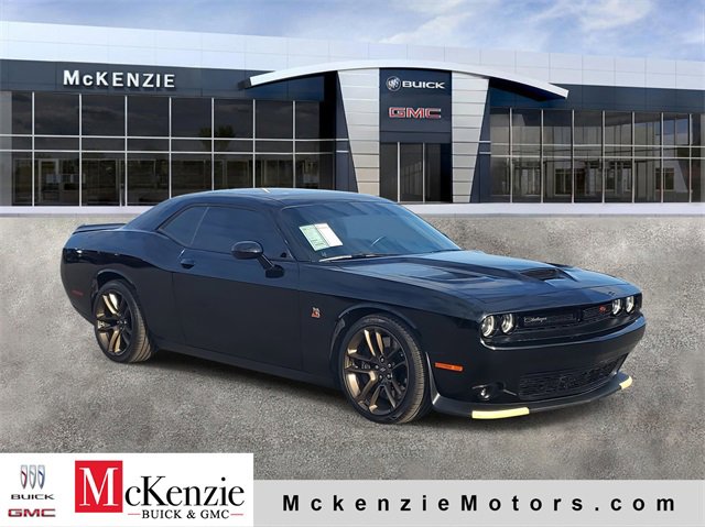 2021 Dodge Challenger R/T's photo