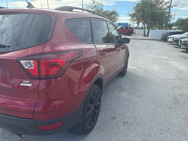 2019 Ford Escape SE photo 5