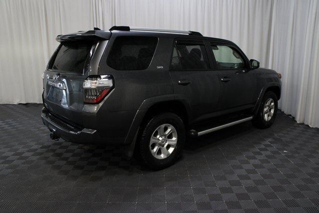 2021 Toyota 4Runner SR5 photo 6