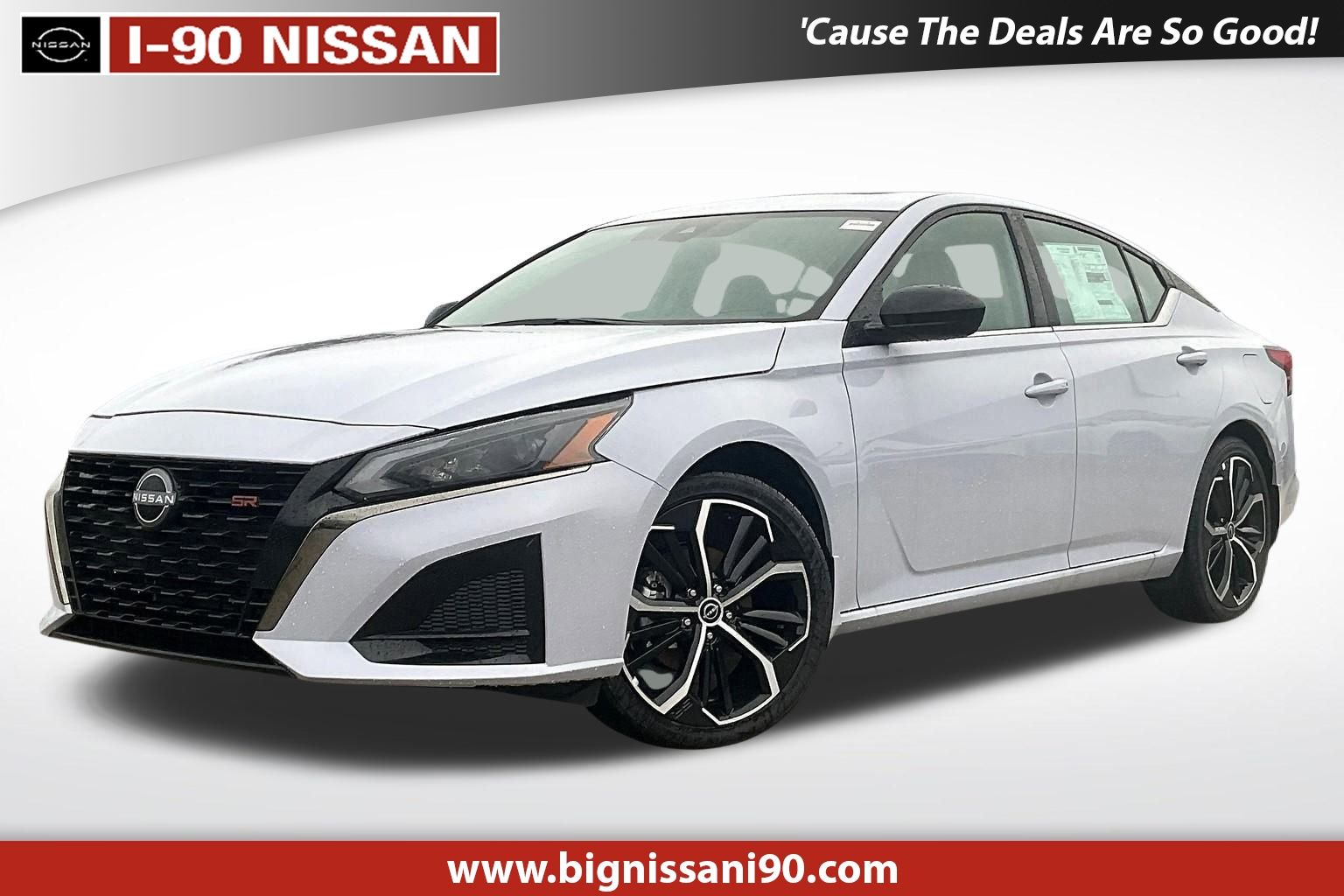 2025 Nissan Altima SR's photo