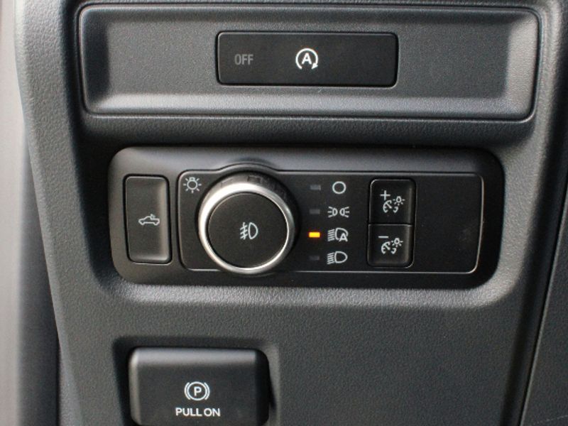 2025 Ford F-150 STX photo 4