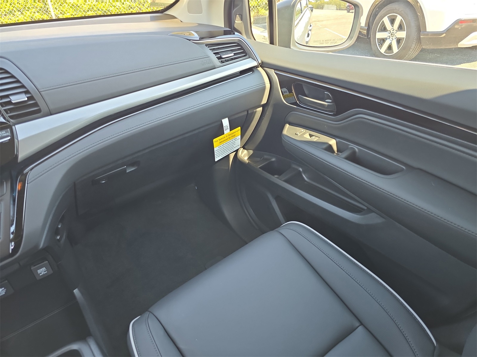 2026 Honda Odyssey Touring photo 13
