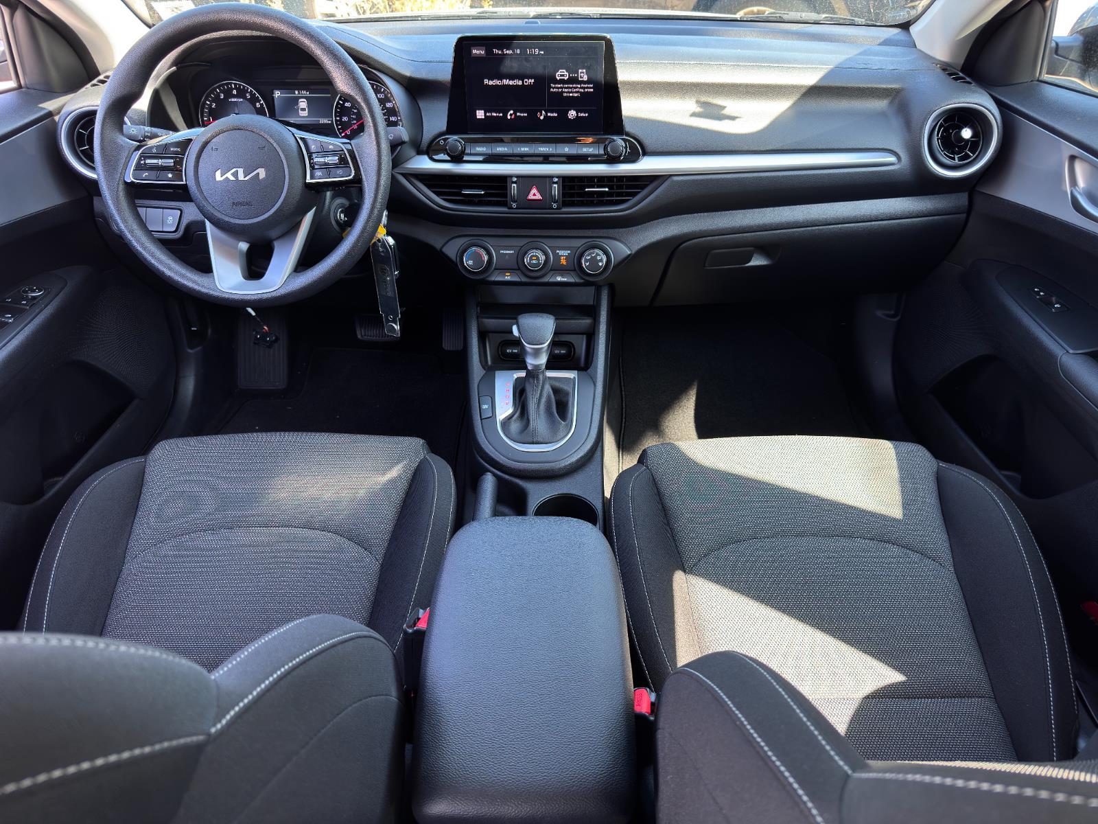 2023 Kia Forte LXS photo 23