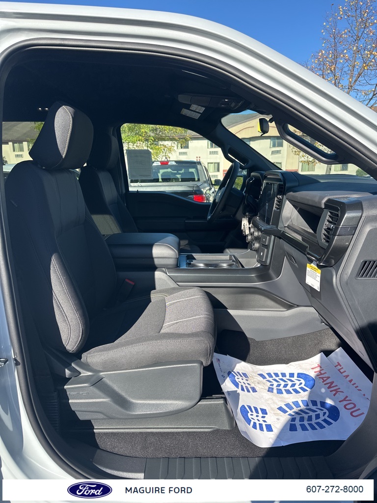 2025 Ford F-150 STX photo 12
