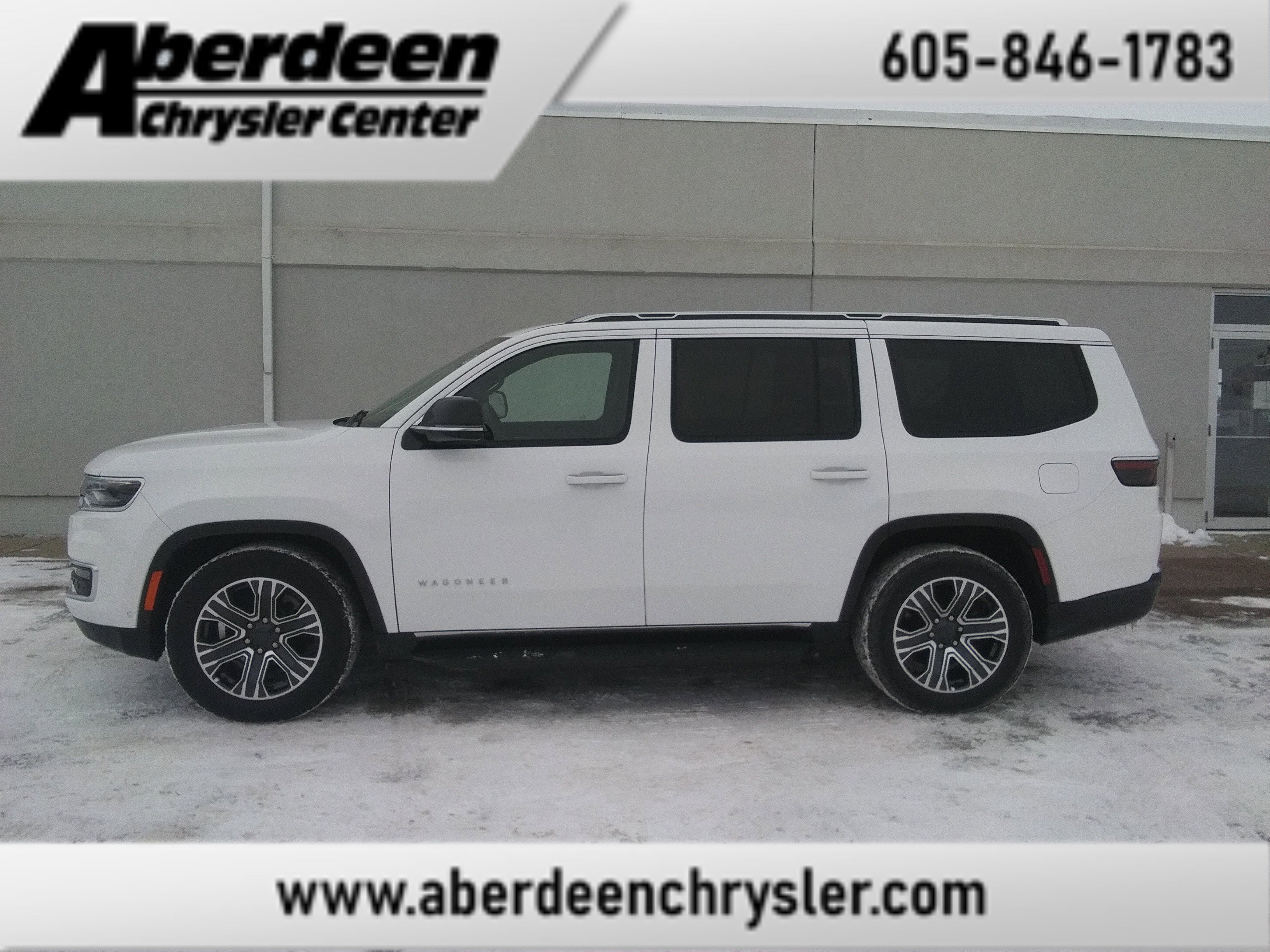 2023 Jeep Wagoneer Series II's photo