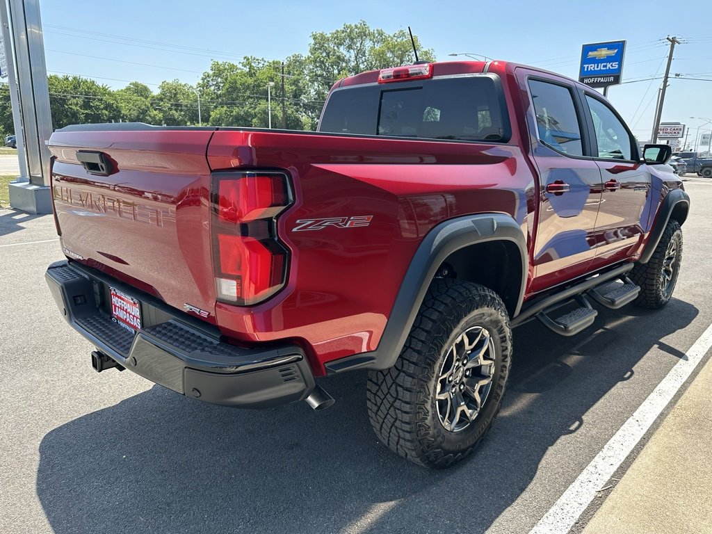 2025 Chevrolet Colorado ZR2 photo 3