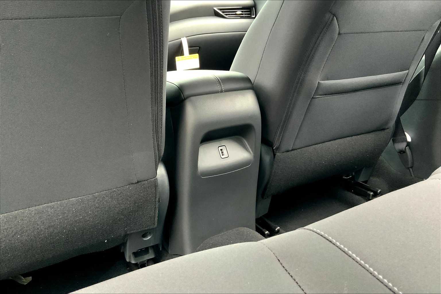 2025 Nissan Sentra SV photo 15