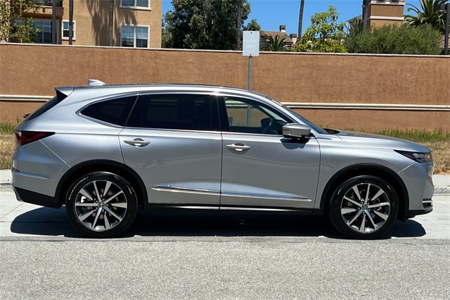 2025 Acura MDX SH-AWD Technology photo 3