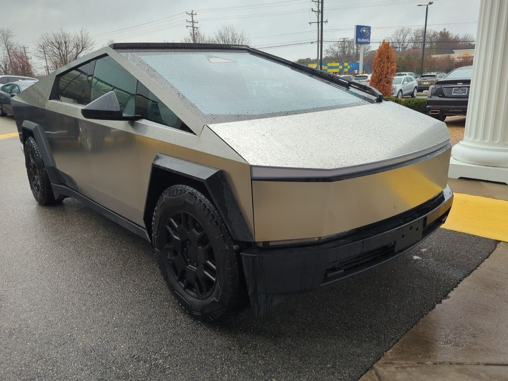2024 Tesla Cybertruck Cyberbeast