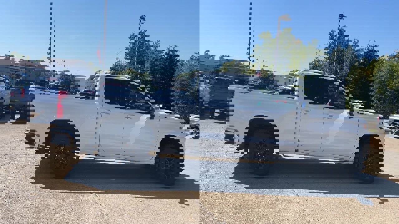 2020 Chevrolet Silverado 1500 LT photo 9