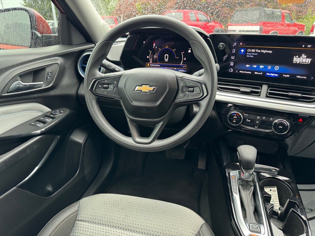 2024 Chevrolet Trax LT photo 12