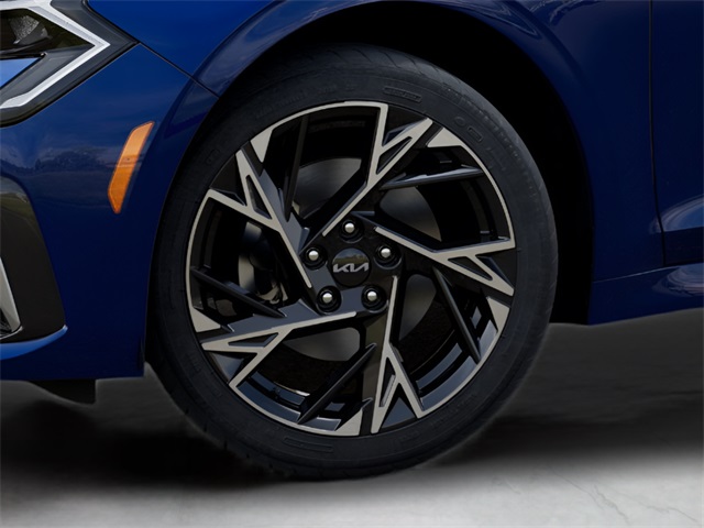 2025 Kia K5 GT-Line photo 9