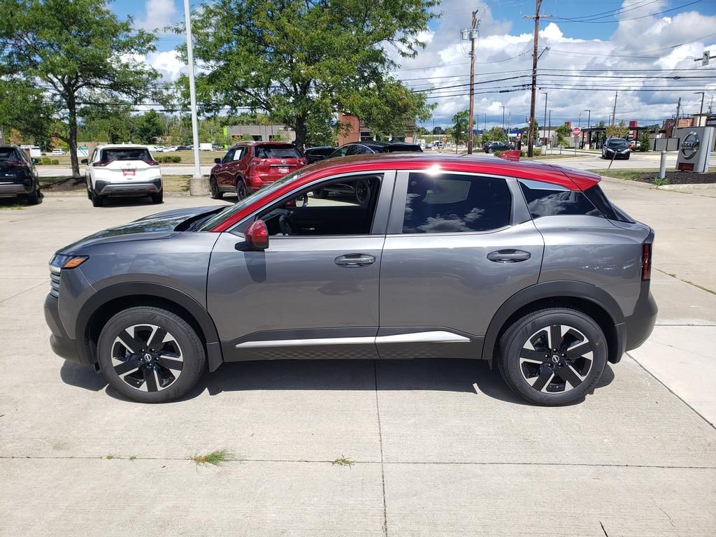 2025 Nissan Kicks SV photo 3