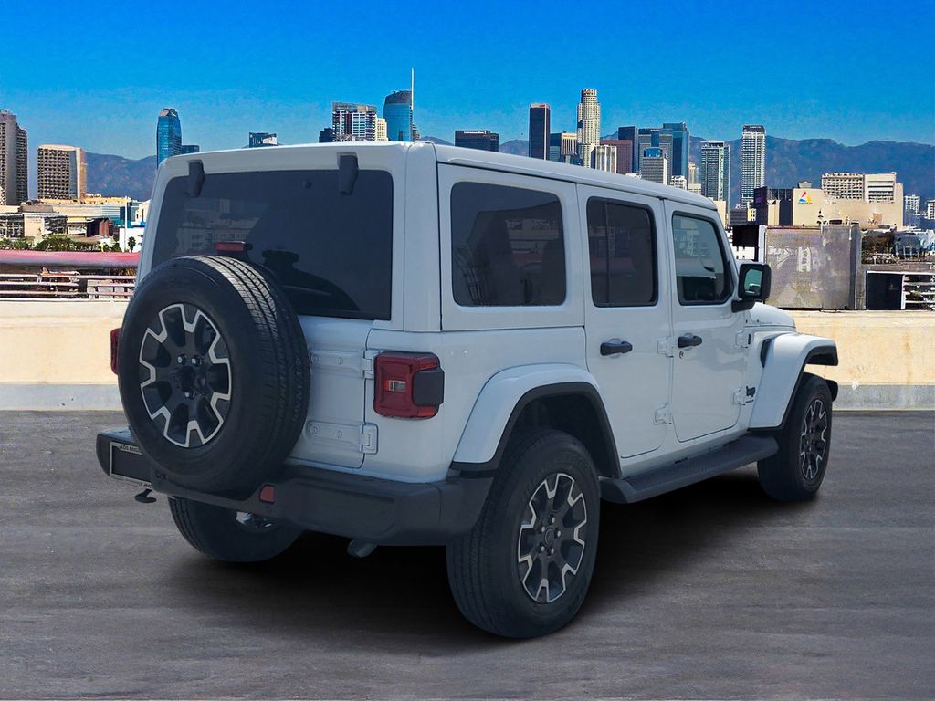 2025 Jeep Wrangler Sahara photo 4