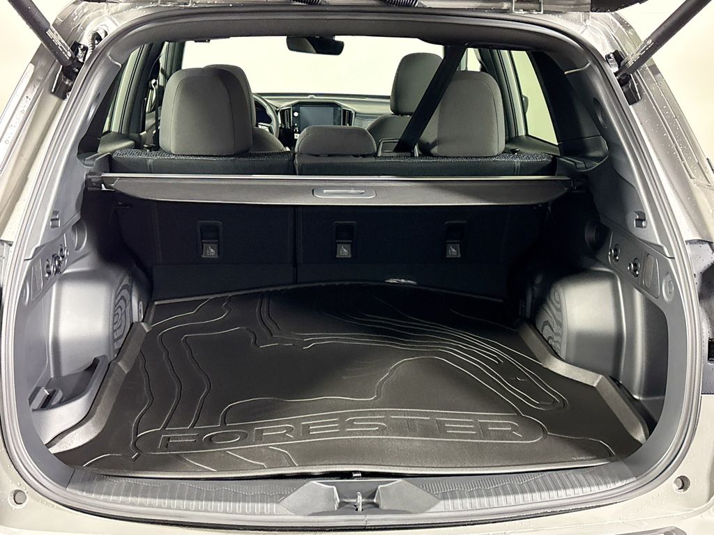 2025 Subaru Forester Premium photo 22