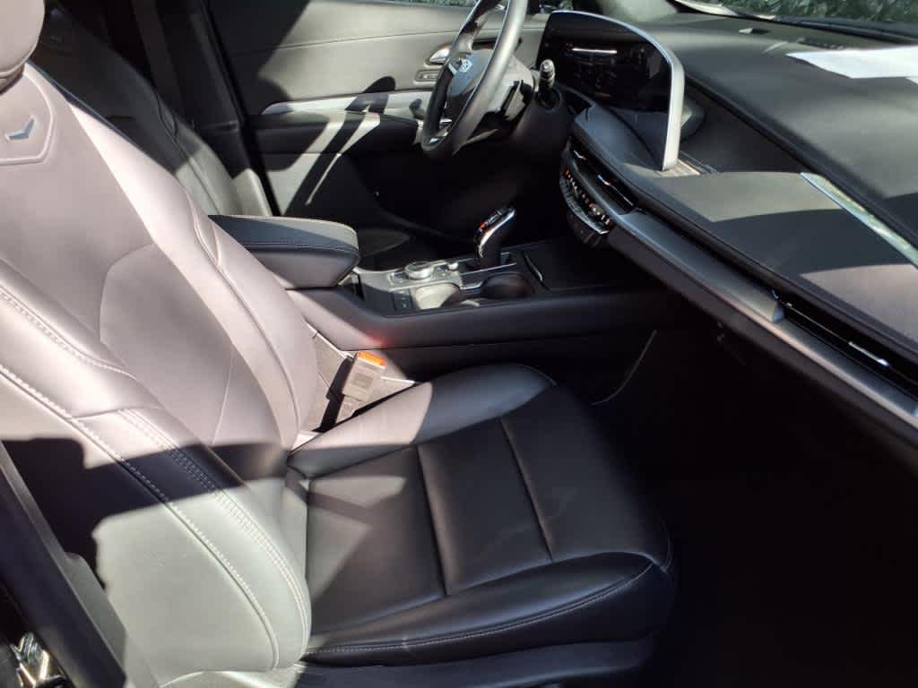 2024 Cadillac XT4 Premium Luxury photo 7