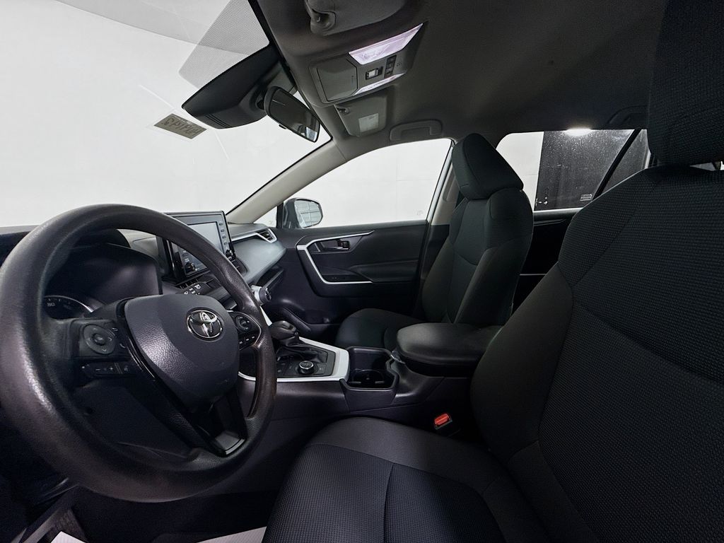 2022 Toyota RAV4 Hybrid LE photo 19