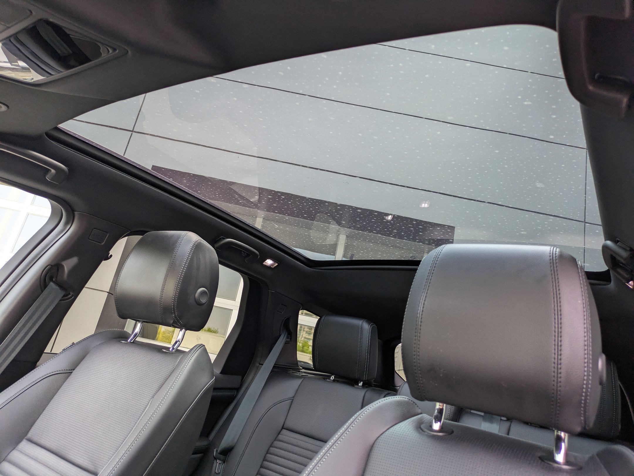 2024 Land Rover Discovery Sport Dynamic SE photo 21