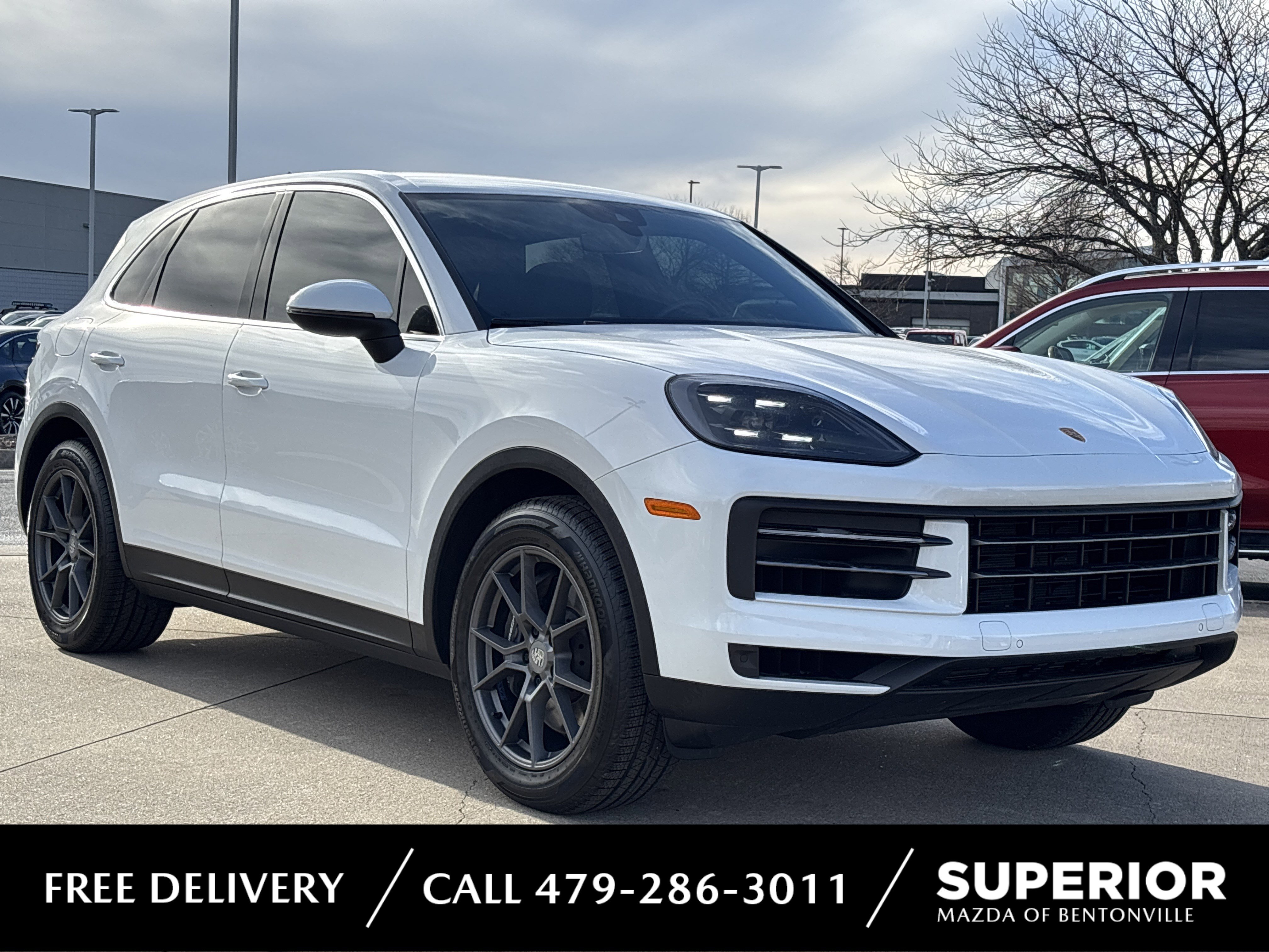 2024 Porsche Cayenne Base's photo