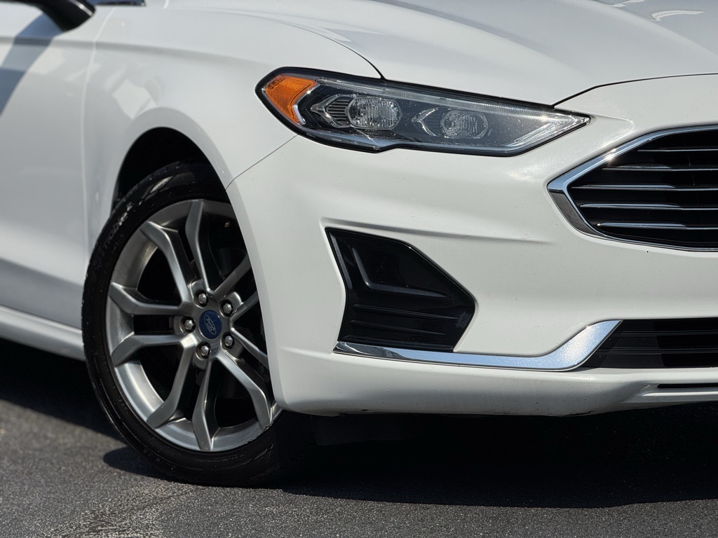 2020 Ford Fusion SEL photo 2