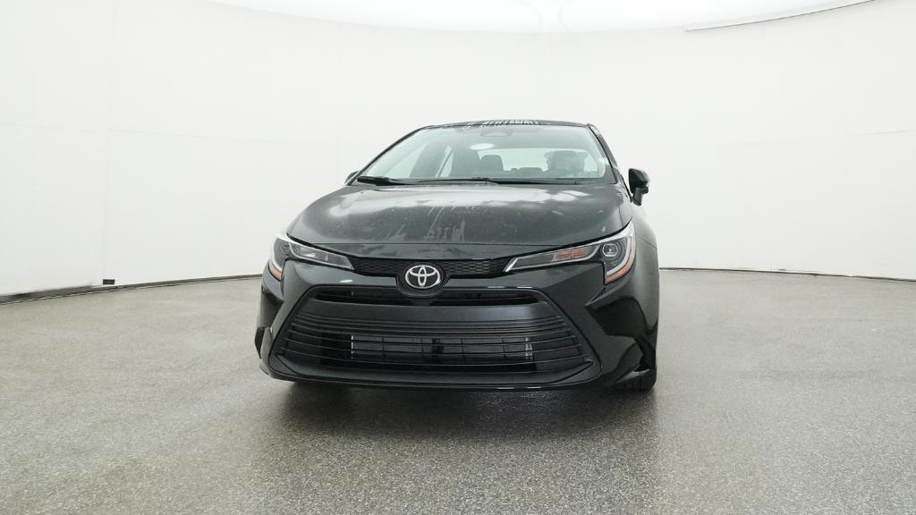 2025 Toyota Corolla LE photo 3
