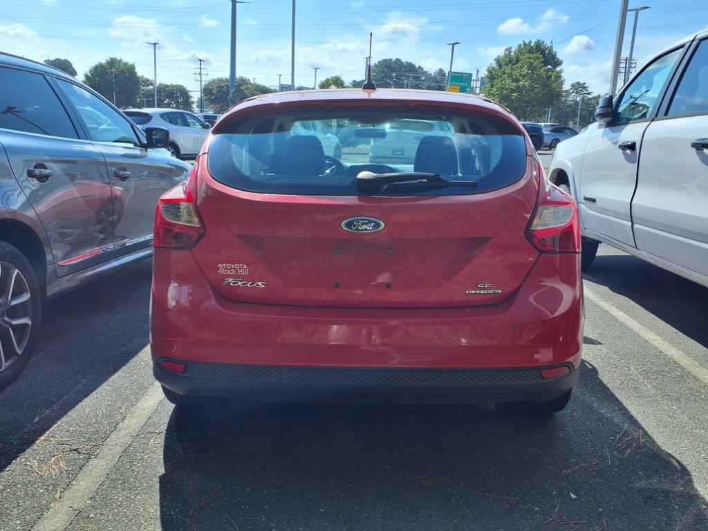 2014 Ford Focus SE photo 4