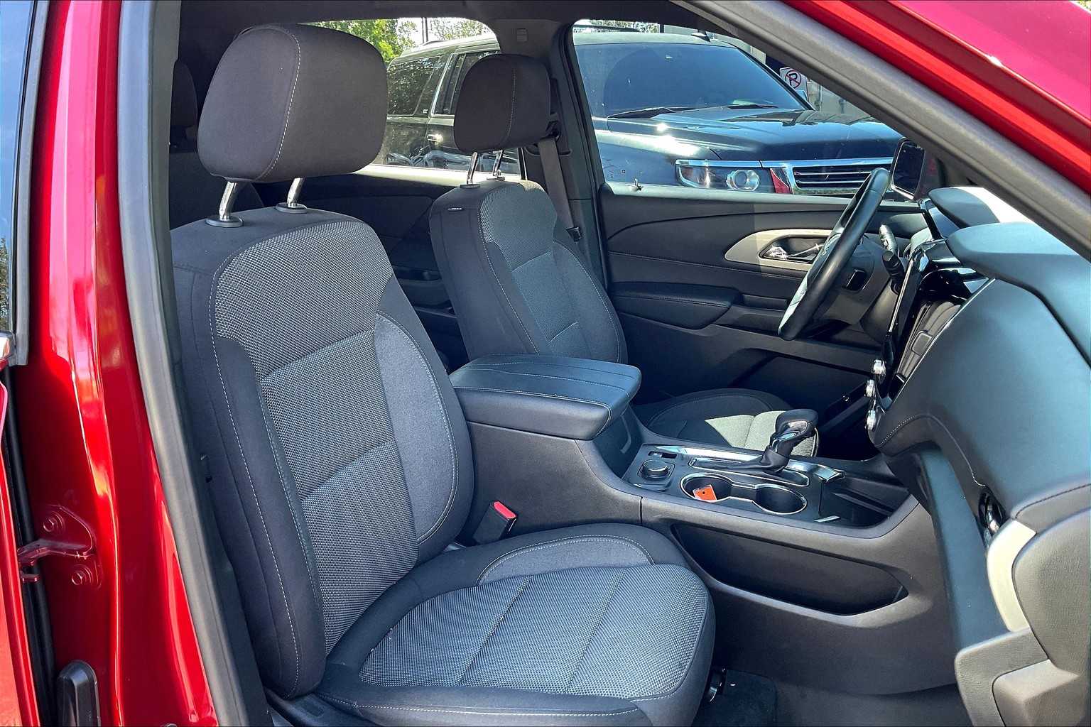 2023 Chevrolet Traverse Cloth photo 6