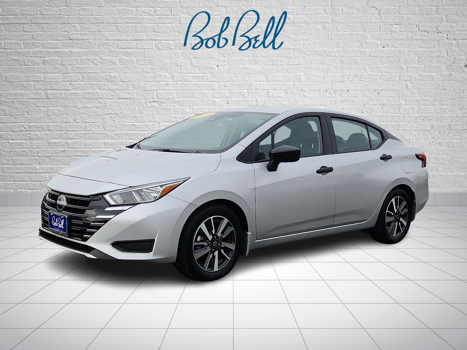 2023 Nissan Versa 1.6 S photo 3