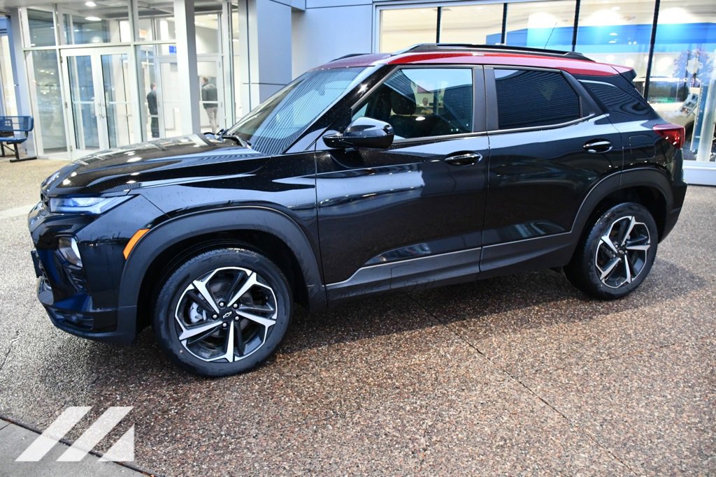 2022 Chevrolet Trailblazer RS photo 2