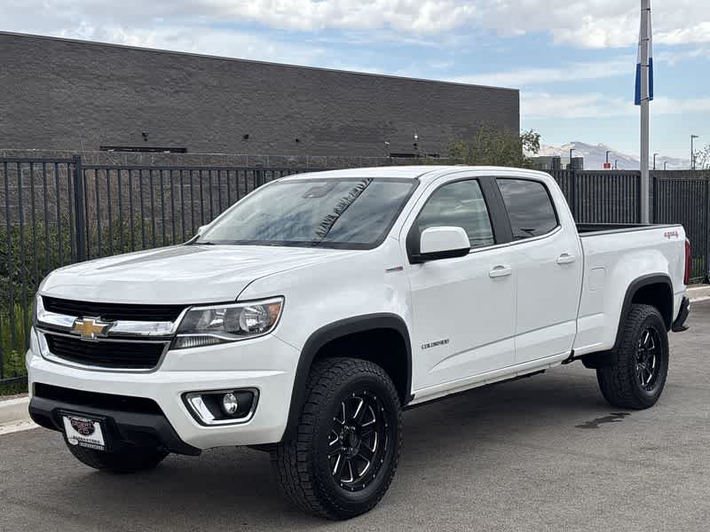 2019 Chevrolet Colorado LT photo 3