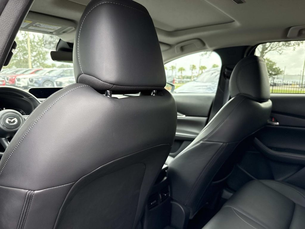 2022 Mazda CX-30 2.5 Turbo photo 12
