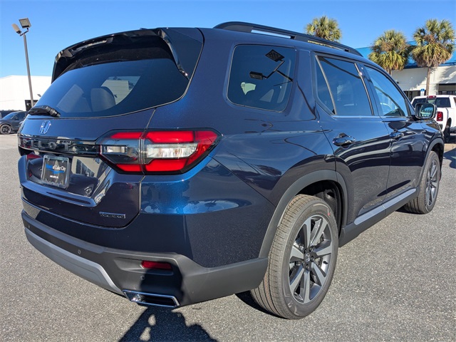 2025 Honda Pilot Touring photo 3