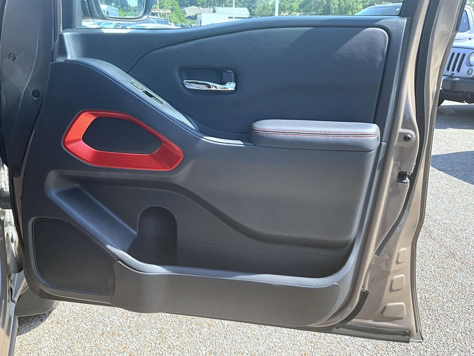 2023 Nissan Frontier PRO-4X photo 13