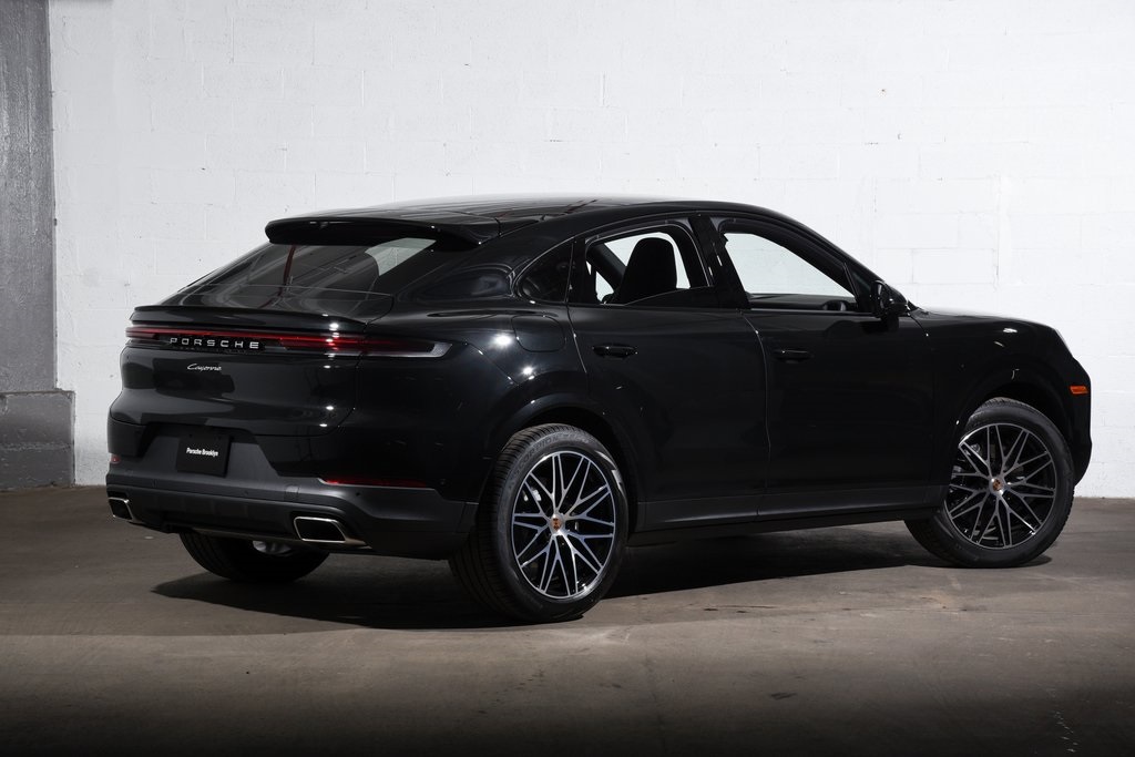 2025 Porsche Cayenne photo 7