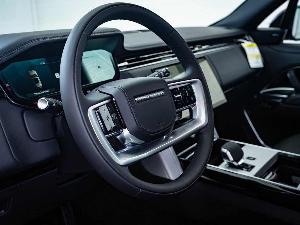 2025 Land Rover Range Rover SE photo 19