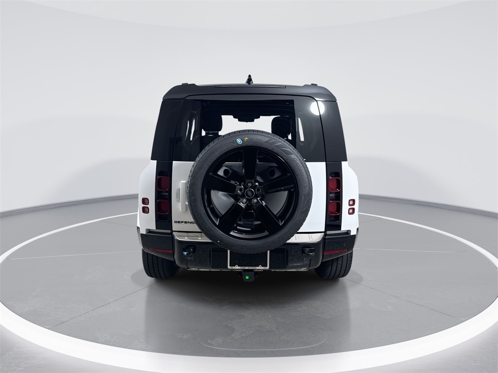 2025 Land Rover Defender 90 X-Dynamic SE photo 6