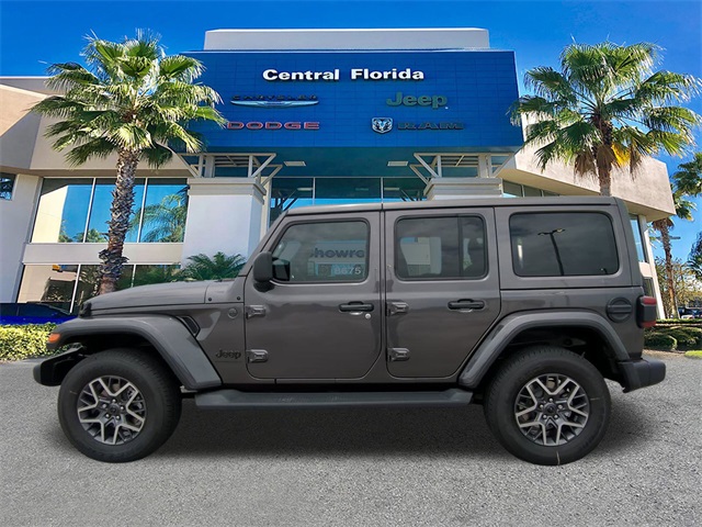 2025 Jeep Wrangler Sahara photo 7