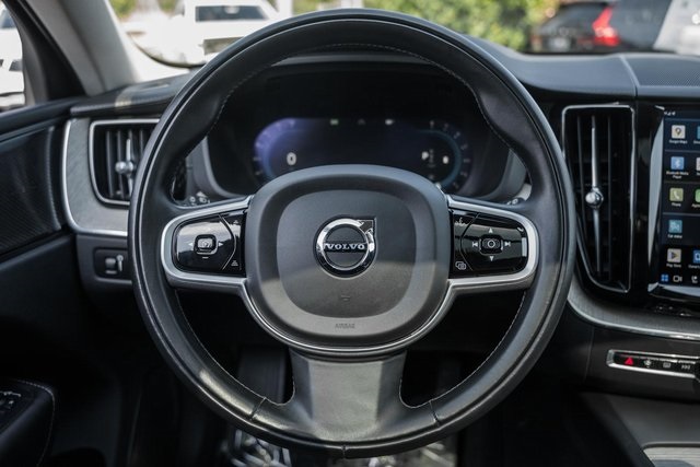 2022 Volvo XC60 Inscription photo 26