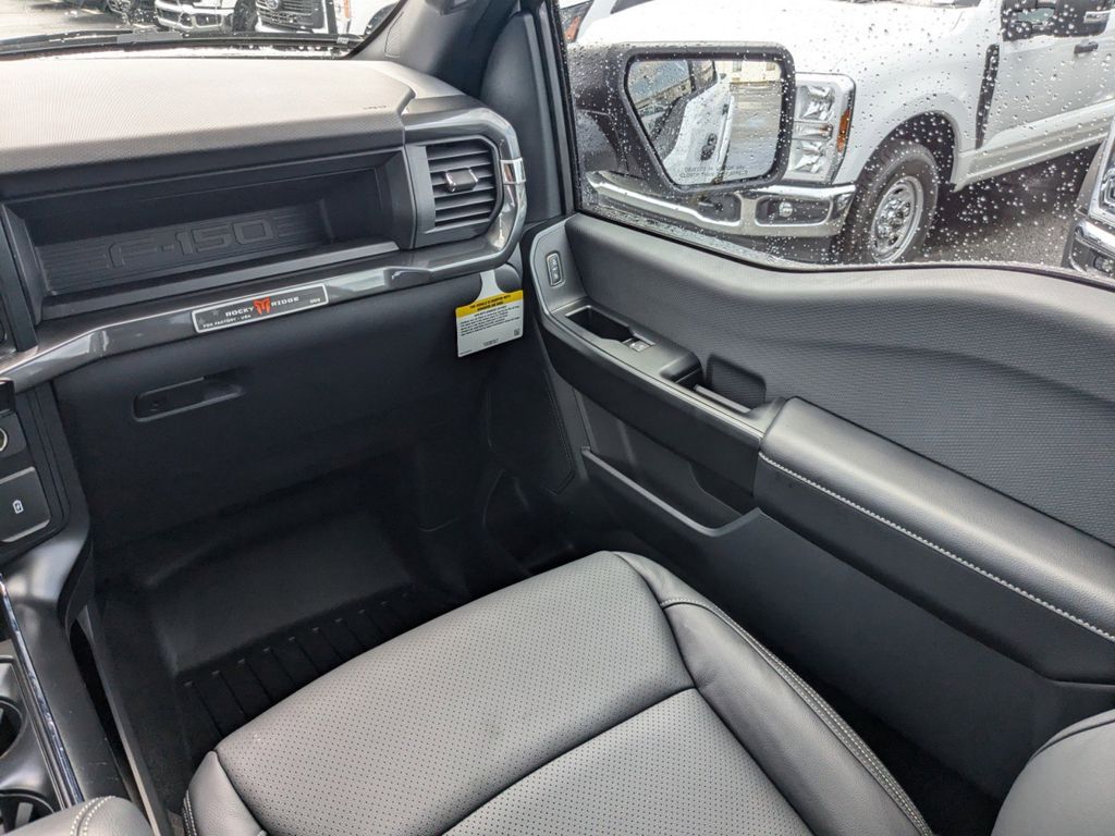2025 Ford F-150 STX photo 16
