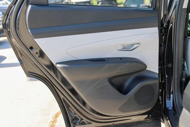 New 2025 Black Hyundai SEL FWD image 10