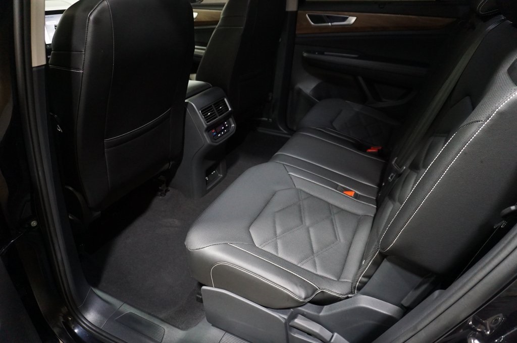 2024 Volkswagen Atlas SE Technology photo 29