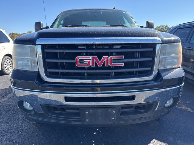 2011 Gmc Sierra 1500 SLE photo 2