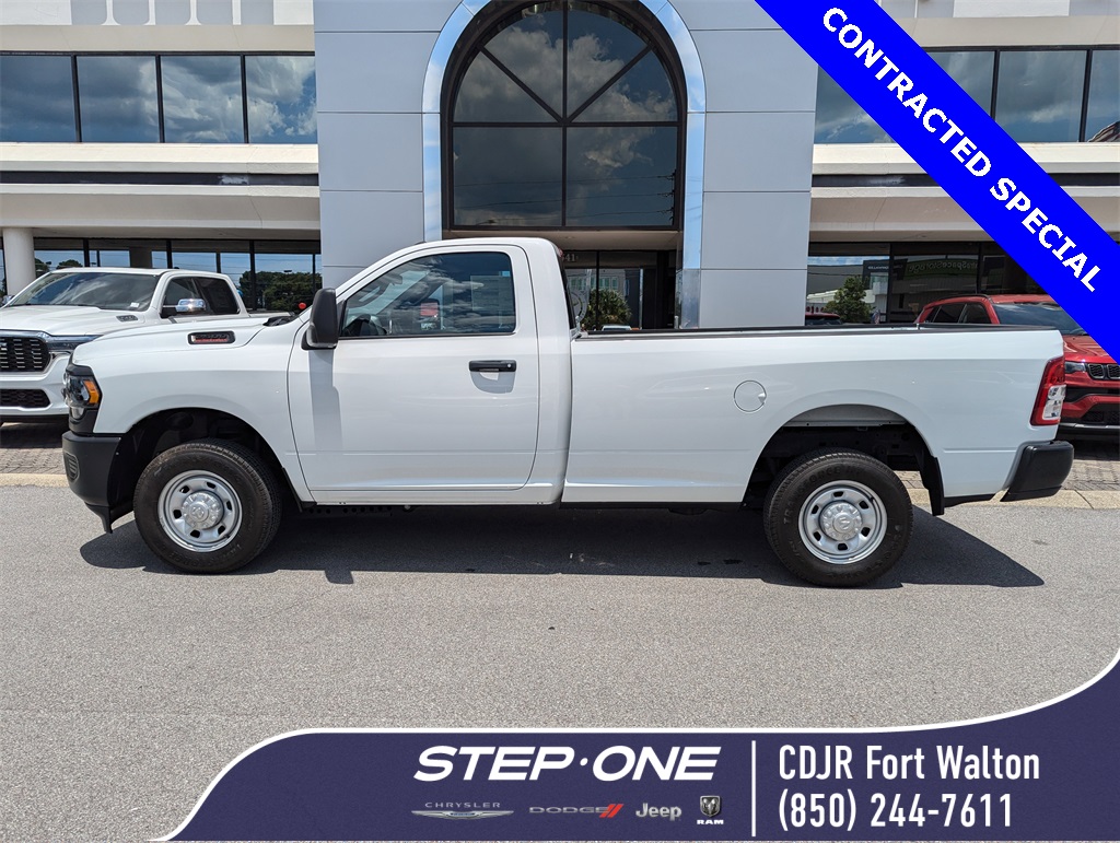 2023 Ram 2500 Tradesman photo 6